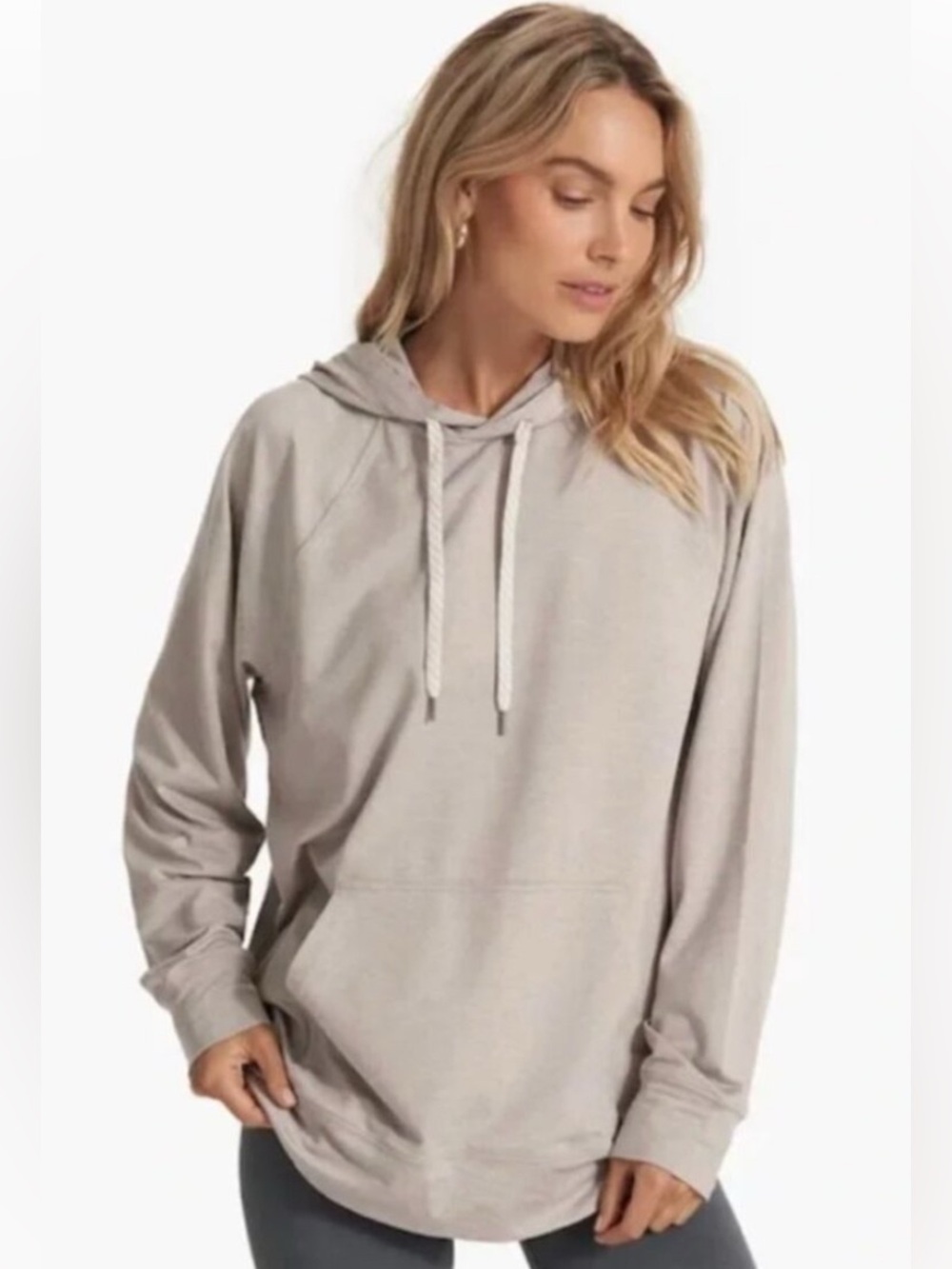 NWOT Vuori Halo Oversized Hoodie XS milkweed heather beige - Picture 4 of 5